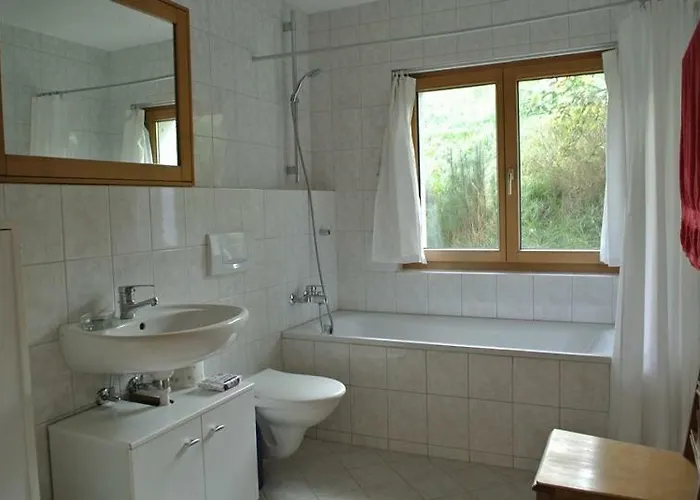 Apartamento Principala 5 Zeller Andiast - Fuer Max. 10 Personen Andest